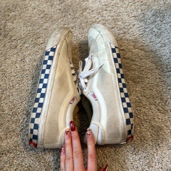 Suede Vans - size 10.5 - Picture 4 of 7